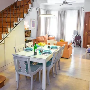 https://lovely-apartment-sultan-ahmet-old-part-istanbul.istanbul-turkeyhotels.com