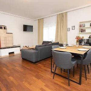 https://schicker-bungalow-zentrumsnah-mit-2-schlafzimmern.bestleipzighotels.com