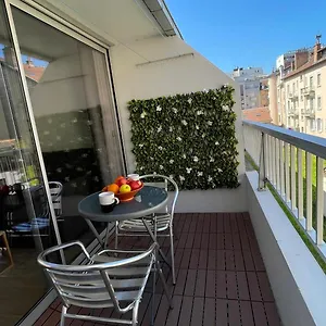 Plein Centre Avec Garage, Piscine Et Gardien Grenoble