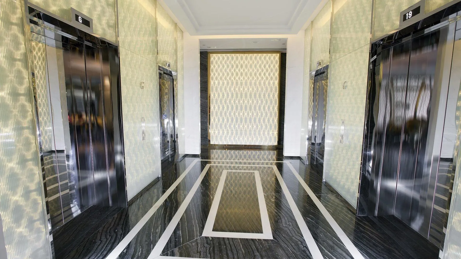 Dorsett Tsuen Wan, Hong Kong Hotel