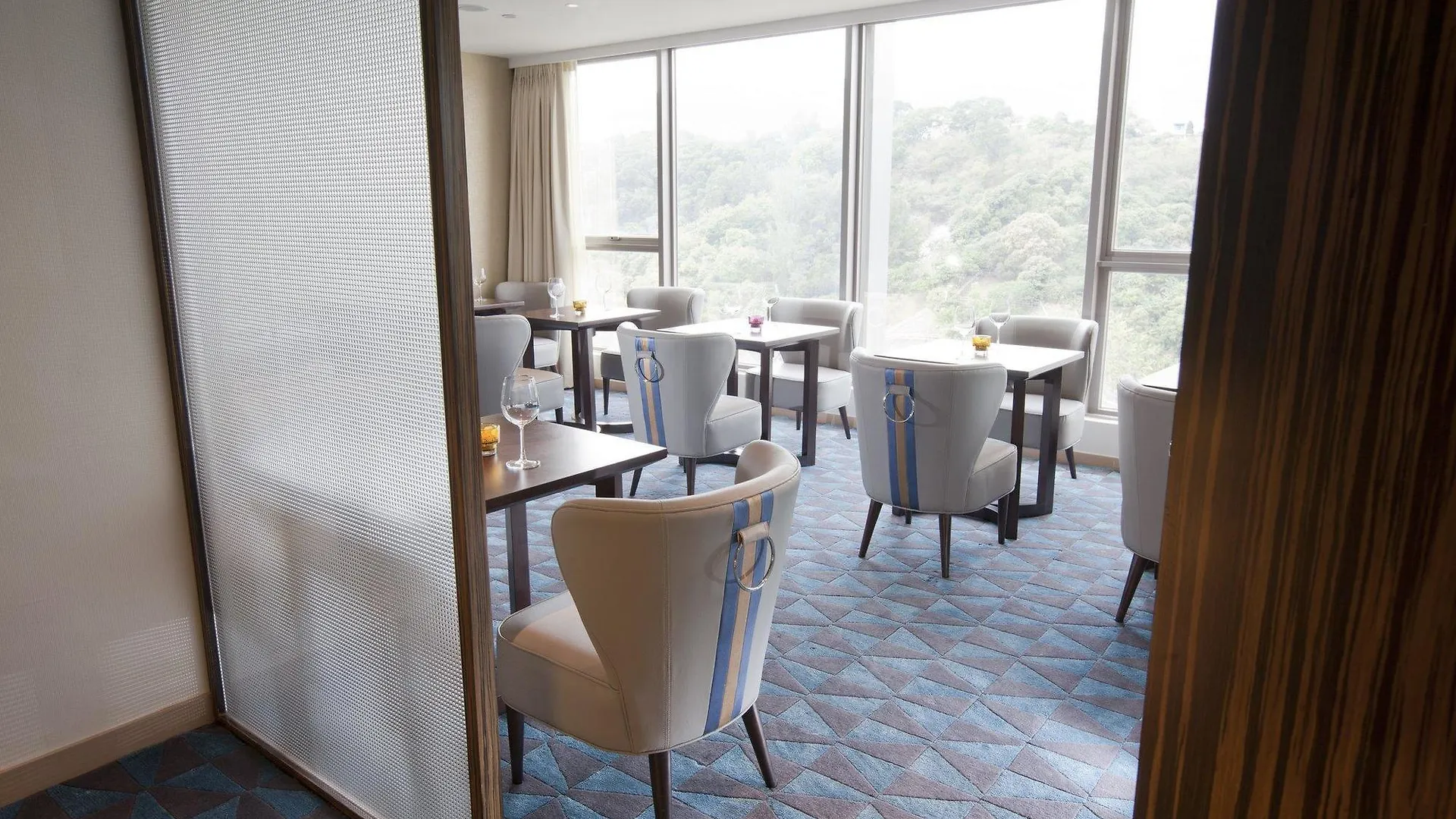 Dorsett Tsuen Wan, Hong Kong Hotel