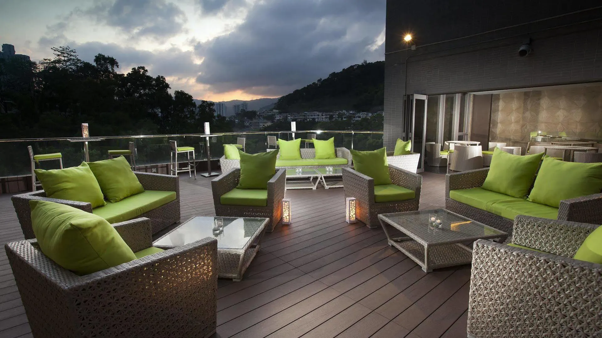 Dorsett Tsuen Wan, Hong Kong Hotel