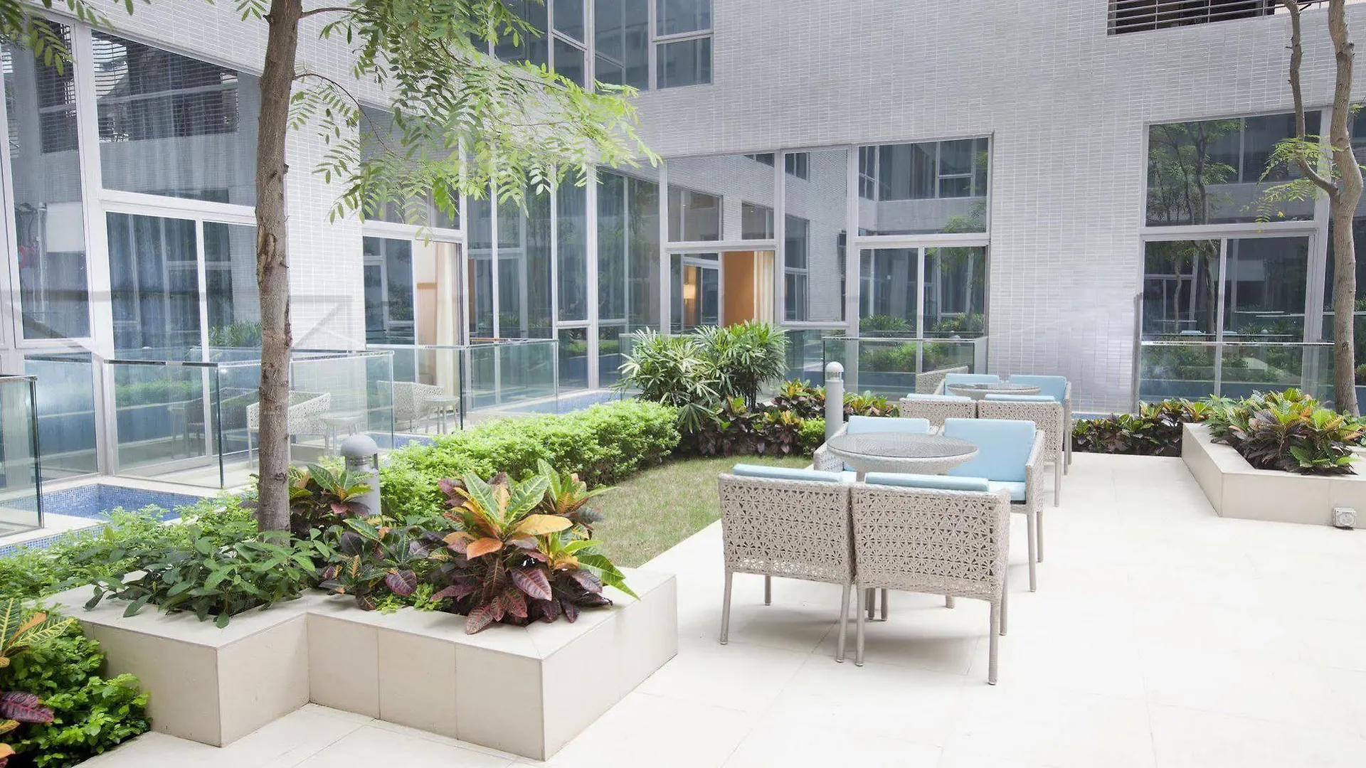 Dorsett Tsuen Wan, Hong Kong Hotel