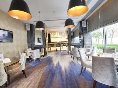 Dorsett Tsuen Wan, Hong Kong Hotel 4*,